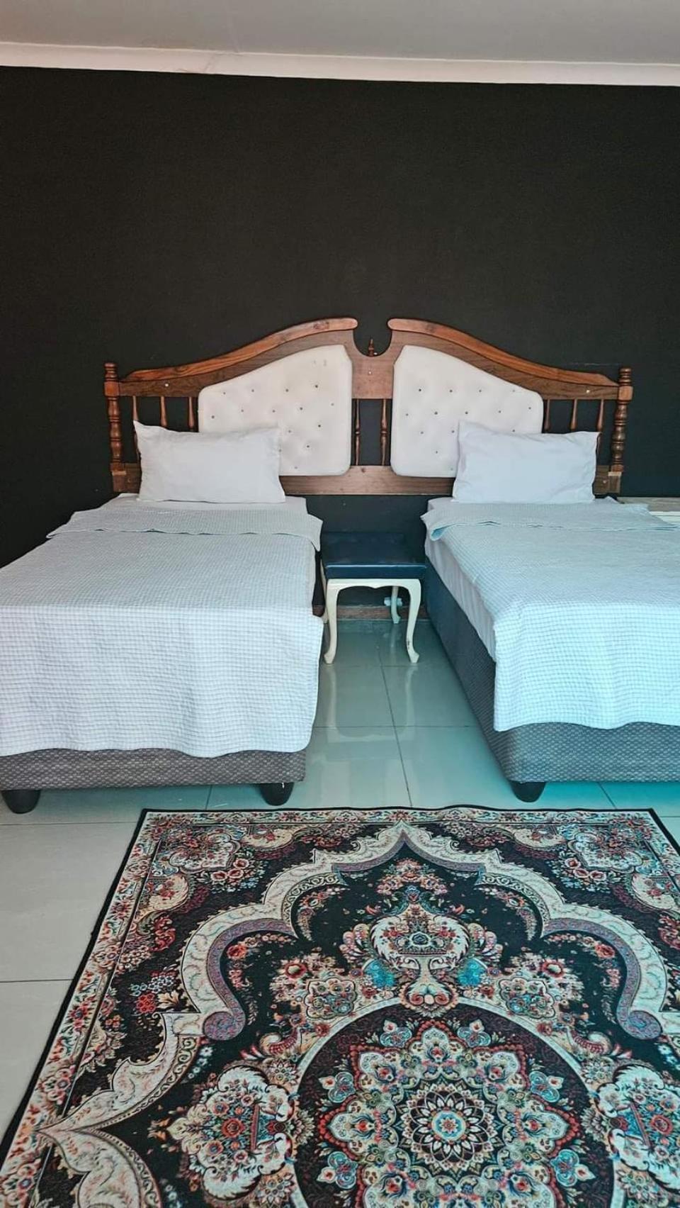 Goodlife Guest House In Mafikeng Exterior foto