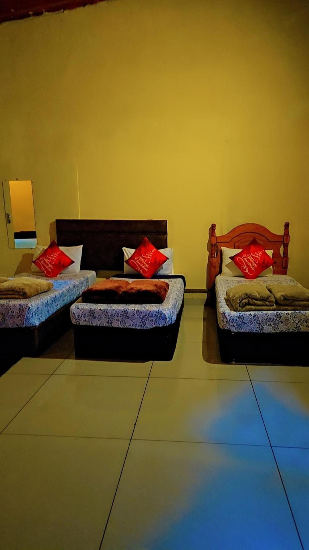 Goodlife Guest House In Mafikeng Exterior foto